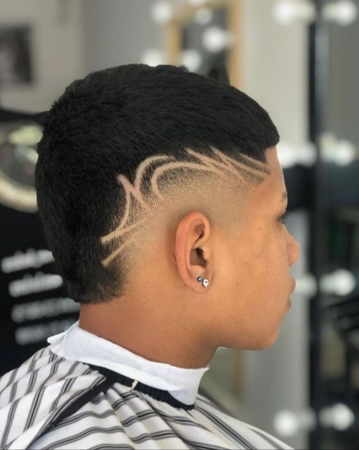moicano disfarçado com desenho